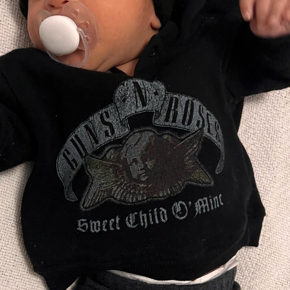 Newborn Guns and Roses Crewneck and Jogger Set - Picture 5 of 5